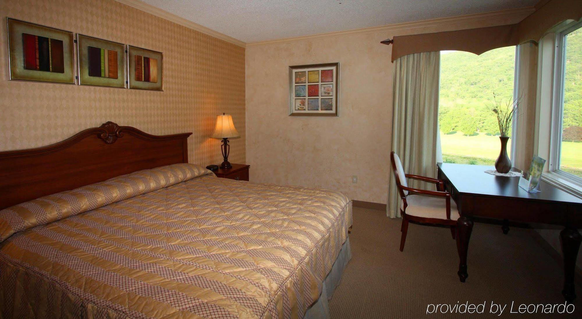 Honors Haven Retreat & Conference Hotel Ellenville Phòng bức ảnh